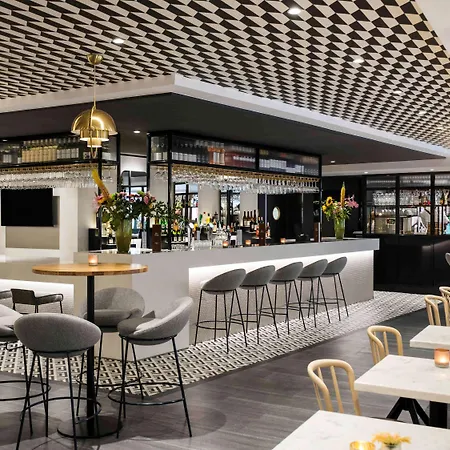 Novotel Centre Hotel 4*